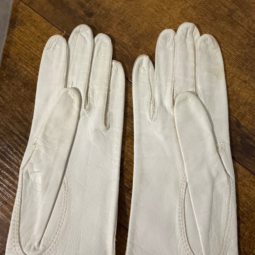 Vtg Sears White Leather Opera Gloves Size 6.5 Long Evening Formal Prop Costume - Picture 6 of 12